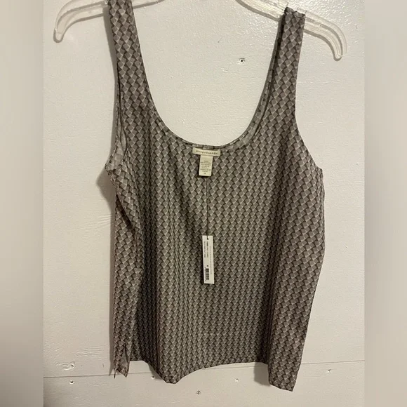 White and Warren grey tank - Picture 1 of 5